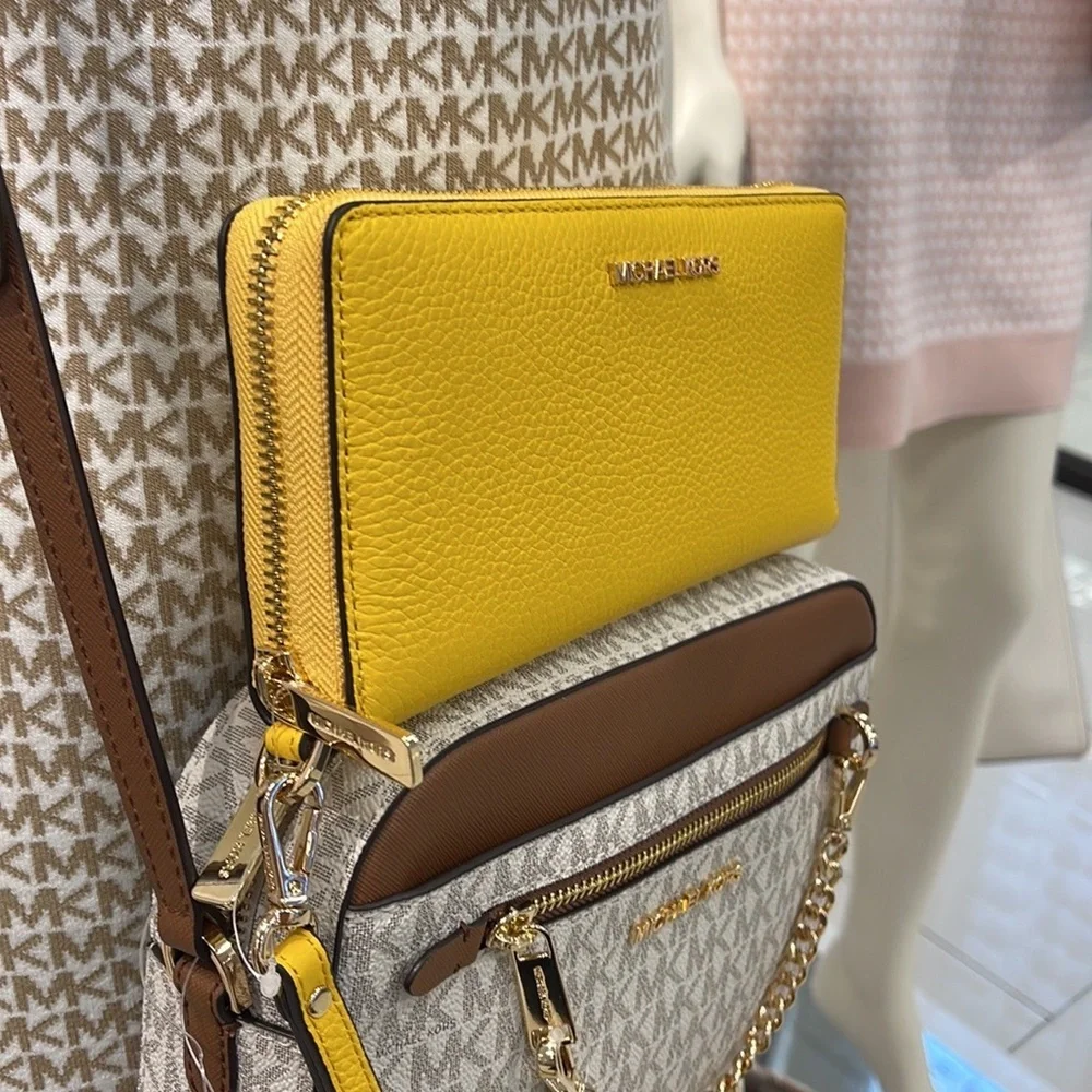 Michael Kors Jet Set Travel Large Travel CONTINENTAL BUTTER